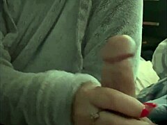 Cute Blonde’s Sultry Head Ode