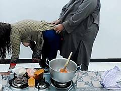 Housewife's Kitchen Heat with Power