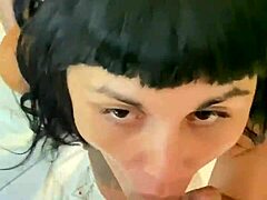 ARGENTINIAN TEEN'S XXX DELIVERY HEAT