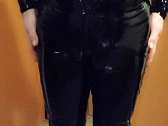Sultry Spanish Travesti Awaits You