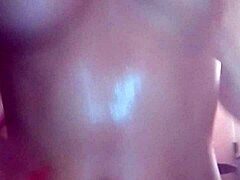 Flaca rica takes a deep pounding in her room