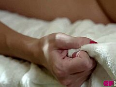 alex and kiarra's lesbian story
