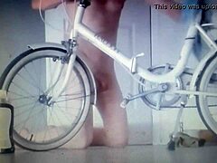 Nude Cleaning Session Caught on Camera