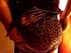 Lucy Diamond twerks with bold charm