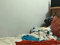 Chubby guy’s solo cam thrill.