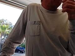 Failed Online Connection in Tijuana with Blonde