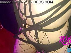 Big Ass Egirl’s Amateur Lingerie Close-Up Tease