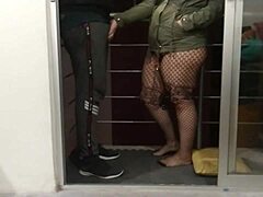 Mexican Amateur’s Public Balcony Thrill