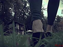 mistress’s feet in fetish delight