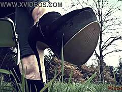 mistress’s feet in fetish delight