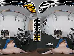 bess breast's cyberspace seduction