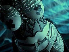 SOLO STRIPTEASE HINT