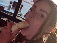 Cam Girl Stuns with Head Skills