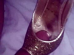 Golden Shoejob Fetish Magic