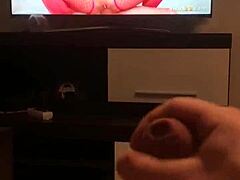 My steamy handjob with Victoria June