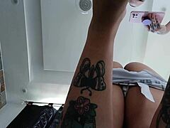 Latina MILF’s hot doggy moment