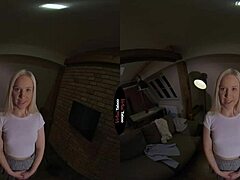 Blonde's bold virtual sex adventure