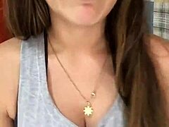 Ecuadorian Beauty STRIKES Sexy
