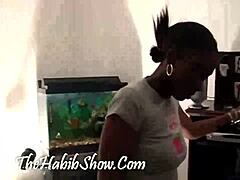 What’s this hood girl hiding from gangbangers?