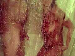 Mandeezy4u2's shower secrets