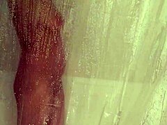 Mandeezy4u2's shower secrets