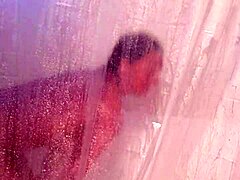 Mandeezy4u2's shower secrets