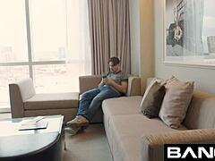 Cadence Lux Blowjob And Squirting In Gonzo Scene