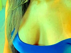 Anal Queen’s Outdoor Tit Bounce
