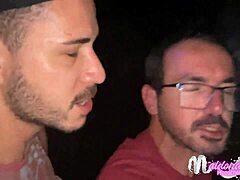 Shadowy gay desires in hardcore scenes
