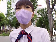 what’s hidden in this asian street pickup clip?
