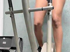 Corajosa’s Bold Gym Pussy Lick