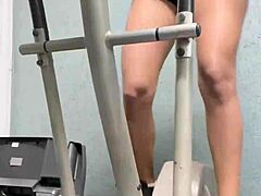 Corajosa’s Bold Gym Pussy Lick