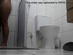 Paty Bumbum’s Curves at Gym