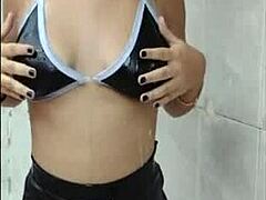 Flawless curves lure me in