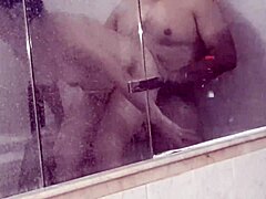 Latina’s Wet Oral Surprise In Bathtub Ride