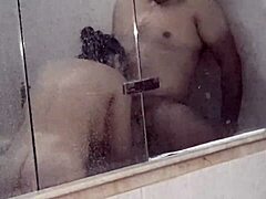 Latina’s Wet Oral Surprise In Bathtub Ride