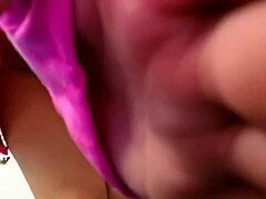 a curvy beauty's solo play