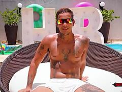 Safadinho’s inked intimate encounter