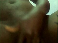 Ever seen a daring fingering session like this one?