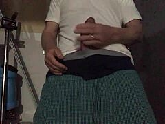 ever tried a gay rub like this?