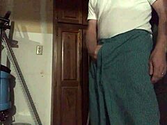 ever tried a gay rub like this?