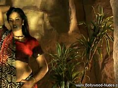 Indian brunette’s sensual solo