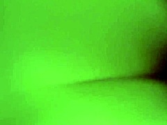 curvy amateur's shaking moves