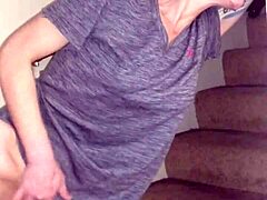 Wife’s Fierce Pussy Rubbing On Stairs Display