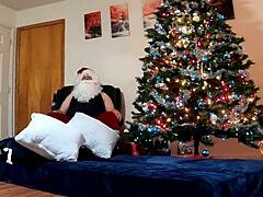 Lexie Bell blows Santa with raw passion