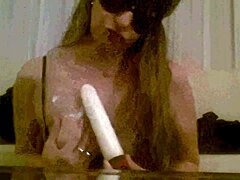 Sexy Argentine reveals amateur secrets