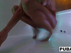 Kendra Cole’s SIZZLING Shower Strip