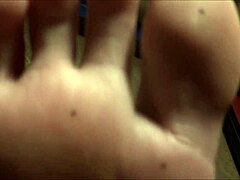 Samsf00tb0y Teases in Heels