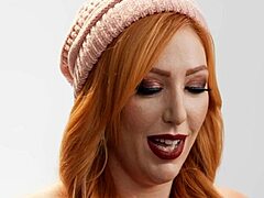 Lauren Phillips Shows How Teen Women Orgasm