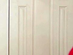 Brunette star's creamy delight
